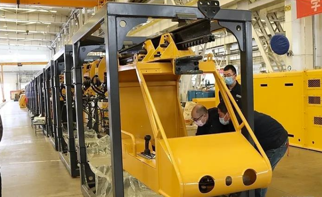 國產(chǎn)最大牽引力單軌吊機車研發(fā)成功 填補國內(nèi)空白！