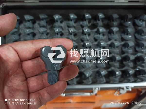 復(fù)合片金剛石鉆頭，型號(hào)齊全大量現(xiàn)貨供應(yīng)