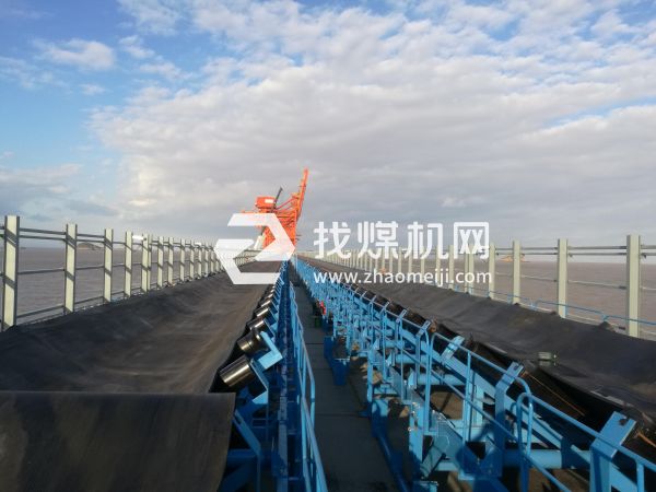 DSJ100/100/2×220帶式輸送機(jī)現(xiàn)貨直供，DSJ礦用可伸縮皮帶機(jī)型號(hào)全
